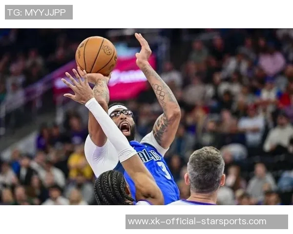 浓眉谈球队表现称进攻有所提升防守问题亟待解决不惧连败困扰